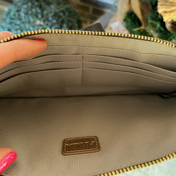 Furla Sparkling Clutch - Silver and Gold NWT Dust Bag included RARE FIND - Picture 5 of 8